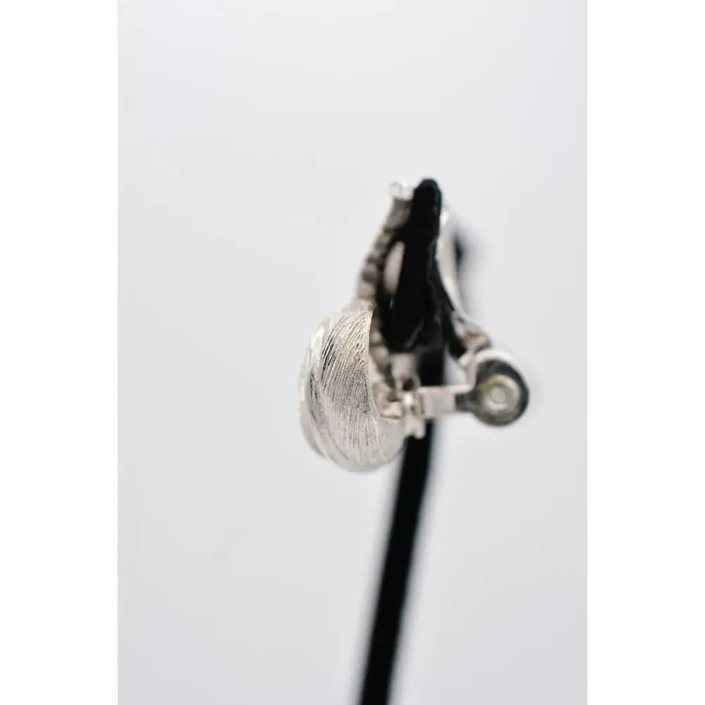 Monet Vintage Leaf Clip On Earrings Feather Brushed Silver Signed 1970s BinAZ